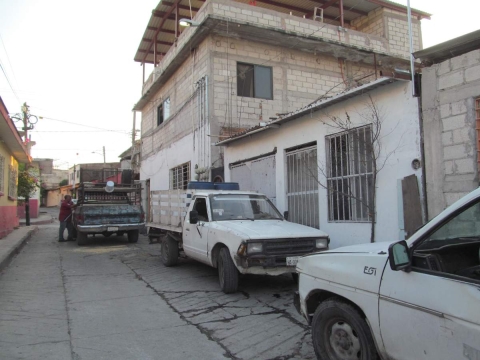 Otra vez, vecinos del primer cuadro de Zacatepec denuncian la apertura de un rastro clandestino en el mismo lugar que hace algunos años, con el consentimiento del gobierno.