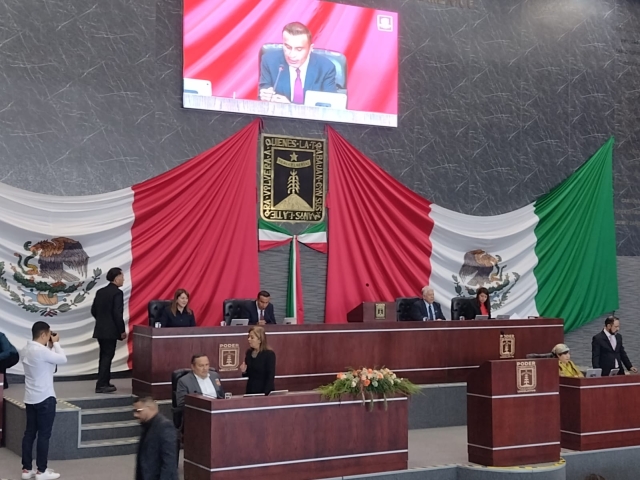 Realizan sesi&oacute;n de apertura del segundo periodo ordinario de sesiones del segundo a&ntilde;o de la LVI Legislatura