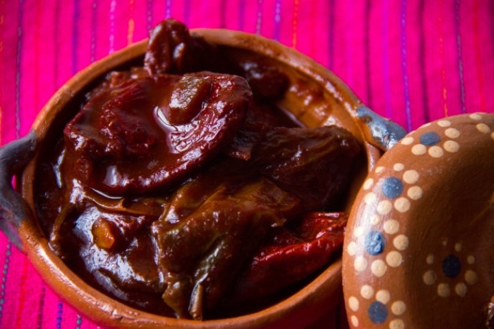 Chiles chipotles en adobo, olvídate de las latas y prepáralos de forma casera