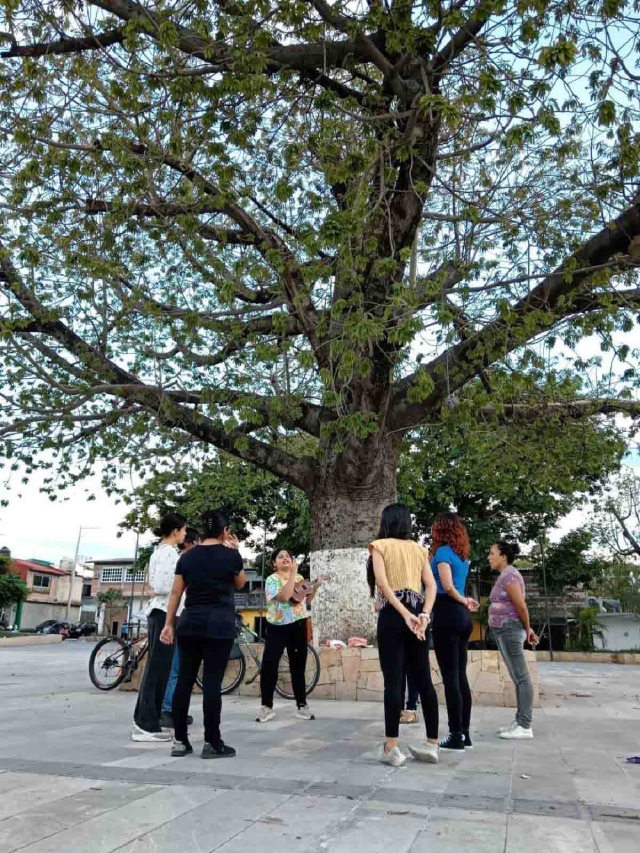 Mujeres de diversas edades participaron en el primer módulo del taller.