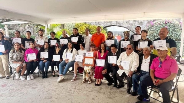 En un emotivo evento celebrado en la capital morelense, personalidades del deporte estatal fueron reconocidos en la modalidad de atleta, entrenador y promotor deportivo.