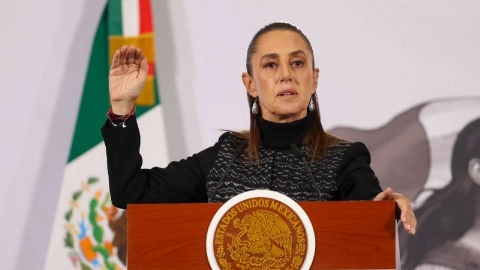 Sheinbaum asegura que Grupo Salinas inici&oacute; conversaciones para pagar adeudo al SAT