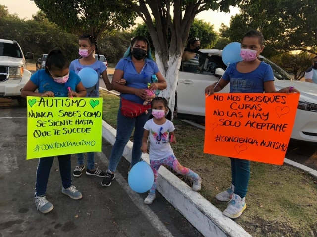 Madres de niños con autismo solicitaron el apoyo del DIF de Jojutla para elaborar un padrón de niños con éste y otros padecimientos a fin de converger en la búsqueda de apoyos.