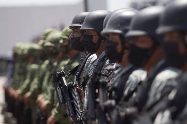 Por espionaje, periodistas y ONG denunciarán al ejército ante FGR