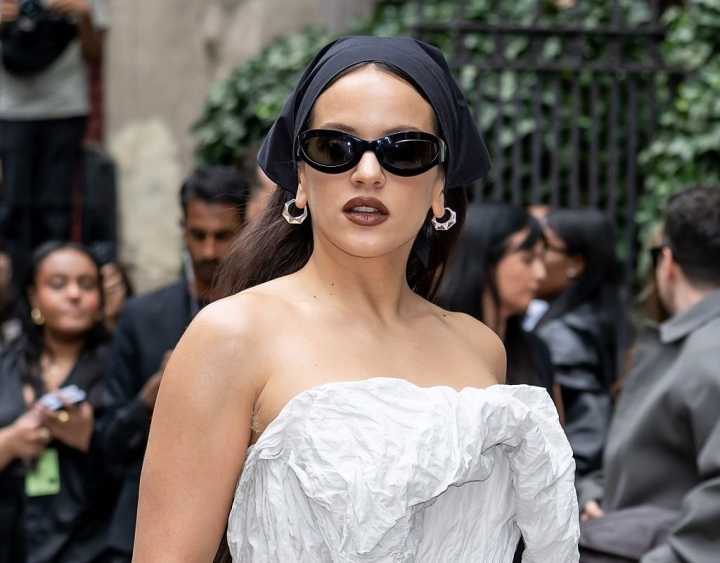 Rosalía revela la portada de su nuevo álbum &#039;LUX&#039;, marcando su esperado regreso tras &#039;Motomami&#039;