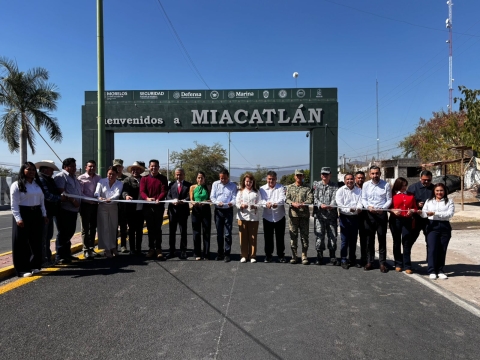 Inaugura gobernadora Margarita Gonz&aacute;lez Saravia arco de seguridad en Miacatl&aacute;n