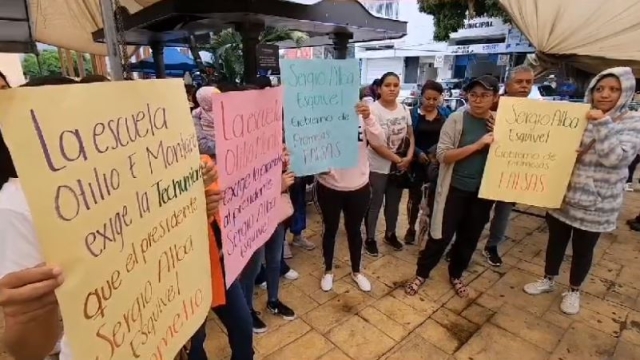 Exigen la construcción de techumbre en escuela de Tezoyuca