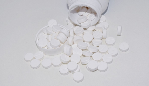 ¿Cuáles son los signos de una sobredosis por fentanilo y cómo responder rápidamente?