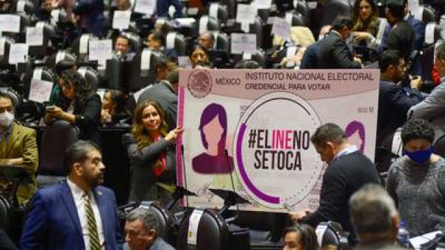 Batean la opción A de la Reforma Electoral y activan el plan B