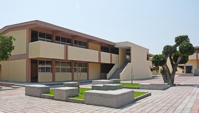 Estudiantes de Preparatoria 5 de UAEM en Puente de Ixtla deciden regresar a clases presenciales, el martes