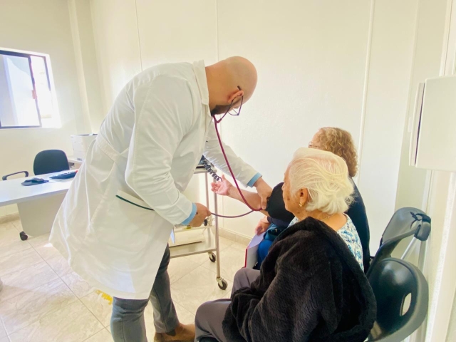 Fortalece IMSS Morelos las UMF con contrataciones de m&eacute;dicas y m&eacute;dicos