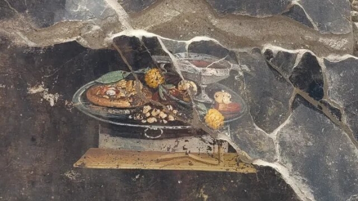 Descubren en fresco en Pompeya la representación del antepasado de la pizza