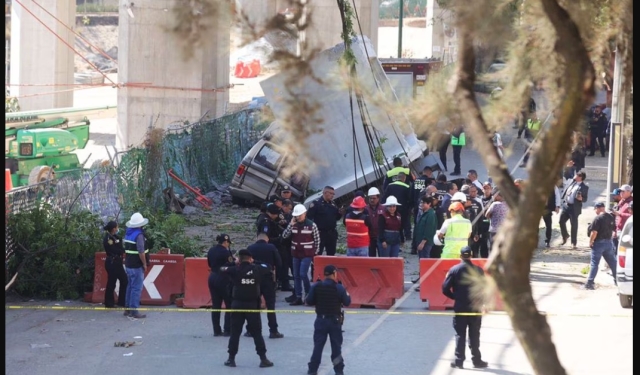 Falla en maniobra provoca caída de dovela en Tren México-Toluca