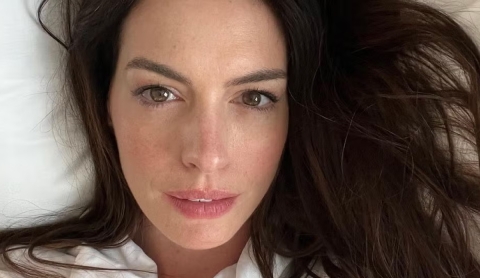 El secreto de Anne Hathaway: cómo cuida su piel a los 42 años