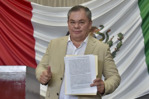 Diputado Rafael Reyes propone ampliar licencia de maternidad a seis meses en beneficio de madres trabajadoras y recién nacidos