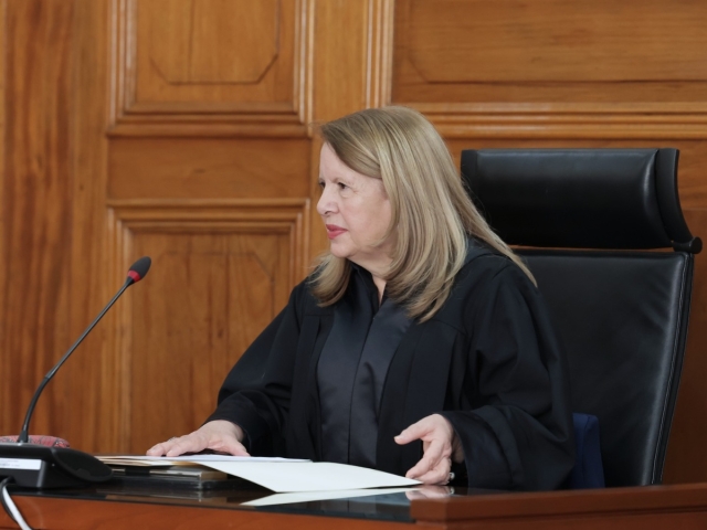 Tel&eacute;fono de ministra interrumpe sesi&oacute;n en la Suprema Corte