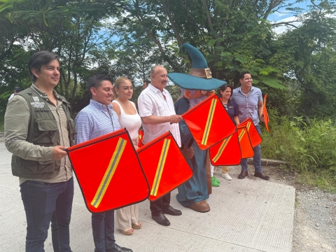 Asiste diputado Luis Eduardo Pedrero a inauguración del acceso pavimentado al parque &#039;Mundo Imayina&#039; en Jojutla