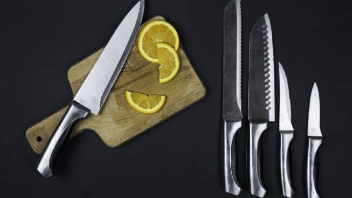 3 trucos sencillos para sacarle filo a todos los cuchillos de la cocina