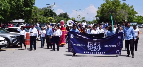 Personal académico y estudiantes celebrarán con júbilo el LV aniversario de la carrera de Ingeniería Industrial, que antes era Ingeniería Industrial en Producción.