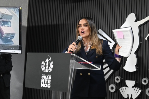 Gobierno capitalino y alcald&iacute;a se responsabilizan por derrumbe de edificio