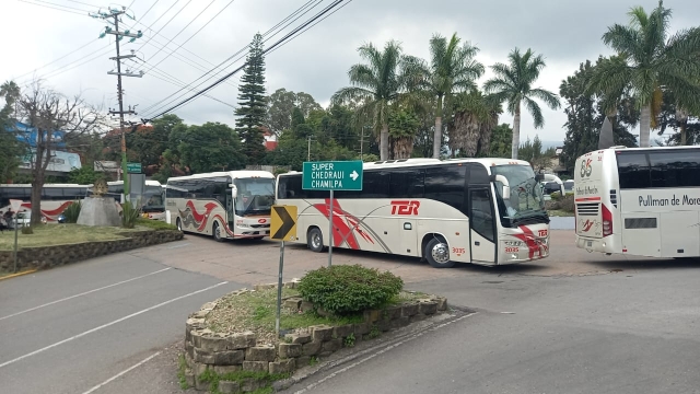 Se manifiestan normalistas en Cuernavaca