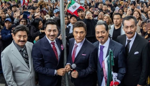 Los Tigres del Norte reciben honor en Brooklyn con una calle que lleva su nombre