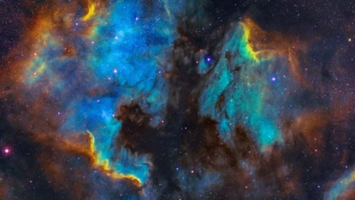 Descubren moléculas precursoras de la vida en la Nube de Perseo