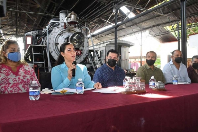 El anuncio de los talleres fue realizado en el Museo Vivencial del Ferrocarril 279.