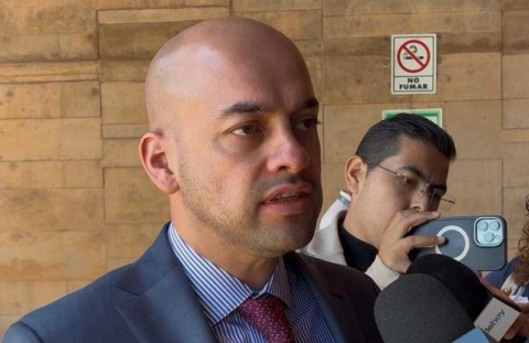 Valorar&iacute;a CEARV viabilidad de apoyo a propietarios del par de veh&iacute;culos incendiados el domingo