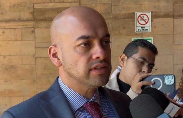 Valorar&iacute;a CEARV viabilidad de apoyo a propietarios del par de veh&iacute;culos incendiados el domingo