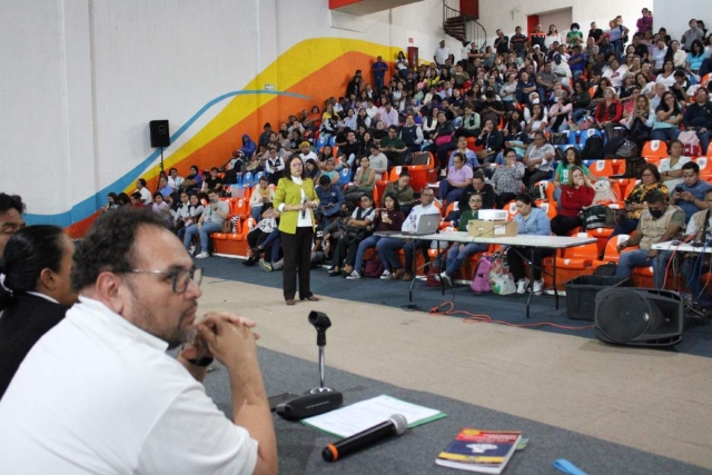 El encuentro de ayer se desarrolló en el gimnasio-auditorio del campus Chamilpa. 