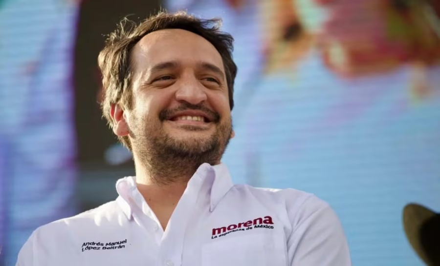 Andy López Beltrán acusa espionaje durante sus vacaciones en Japón