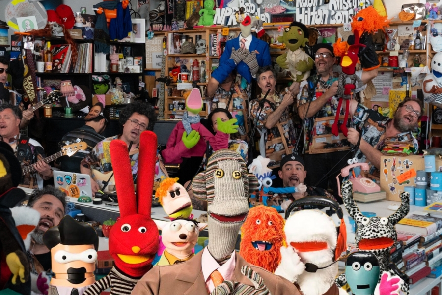 '31 Minutos' debuta en Tiny Desk con sátira, música y nostalgia