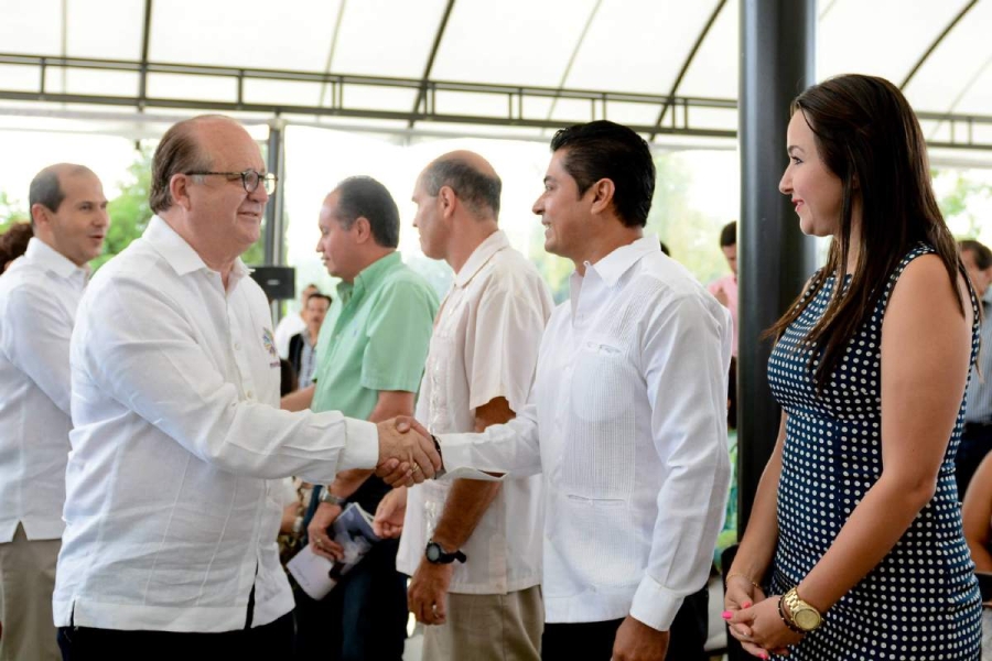 ¿Quién está atrás de Multiservicios de Construcción Ambiental y Restauración?