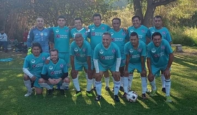 Real Barona Moustache alza la Copa de la Amistad Tlaltizapan