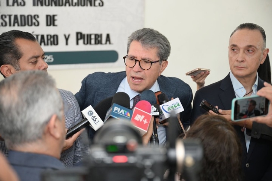 Monreal califica de 'politiquería' reclamos del PAN por el Fonden
