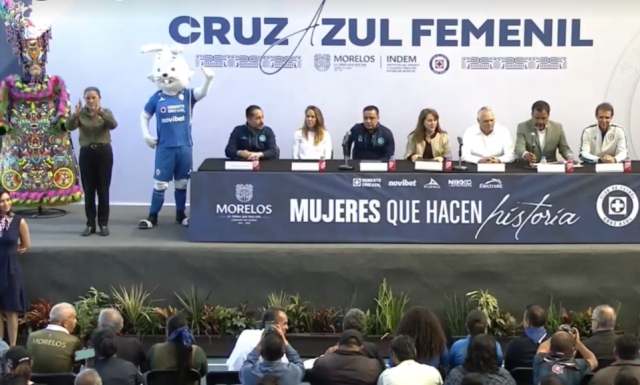 Encabeza gobernadora de Morelos presentaci&oacute;n oficial del equipo Cruz Azul Femenil