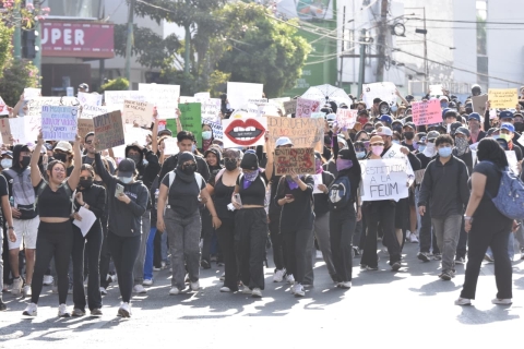 Demandan estudiantes de Los Belenes-UAEM justicia por el feminicidio de Kimberly Joselin