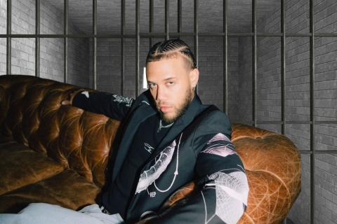 Arrestan en Miami al reguetonero Jhayco por posesión de cocaína y cannabis