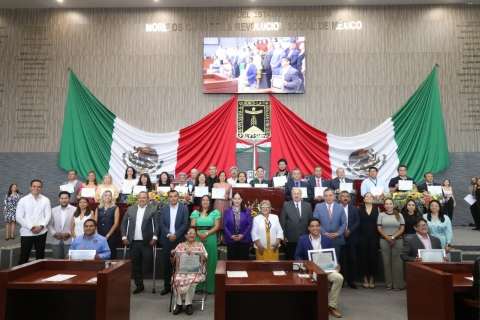 Entrega Congreso Presea al Mérito Docente &#039;Profesor y General Otilio Montaño Sánchez&#039; 2025