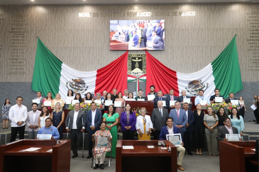 Entrega Congreso Presea al Mérito Docente 'Profesor y General Otilio Montaño Sánchez' 2025