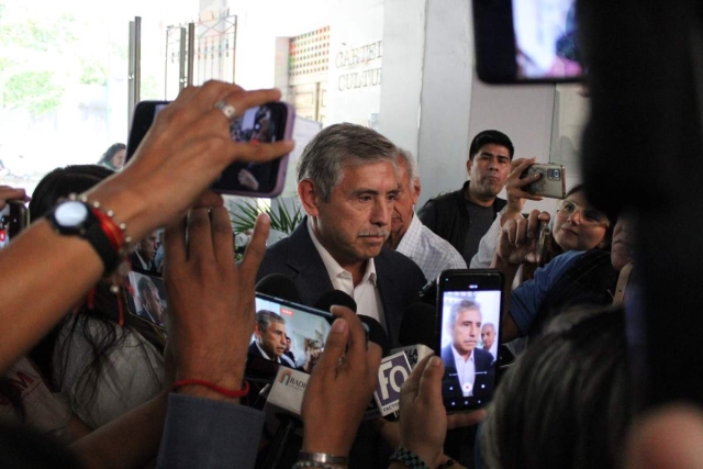 Clausurarán bar que opera frente a escuela primaria