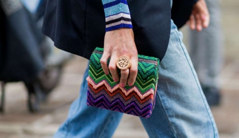 Las beaded bags son el accesorio estrella del verano: estilo, arte y buen precio