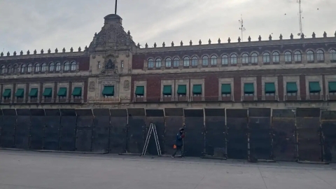 Blindan Palacio Nacional y Z&oacute;calo por Marcha de la Generaci&oacute;n Z