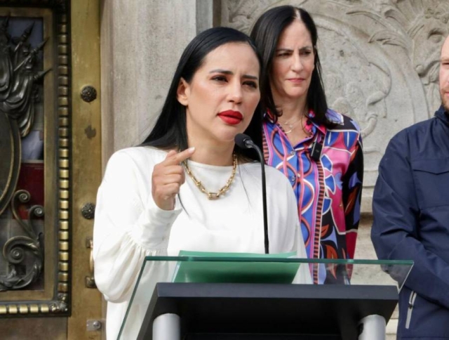 Sandra Cuevas anuncia control sobre el Ángel de la Independencia