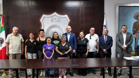 Sostiene fiscal Édgar Maldonado mesa de trabajo con organizaciones defensoras de derechos de animales