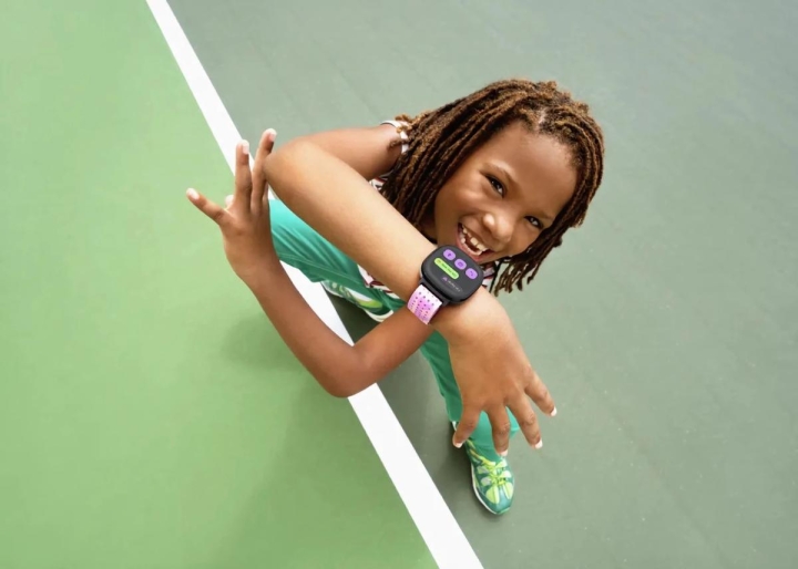 Google lanza el &#039;Fitbit Ace LTE&#039;, un reloj inteligente para niños