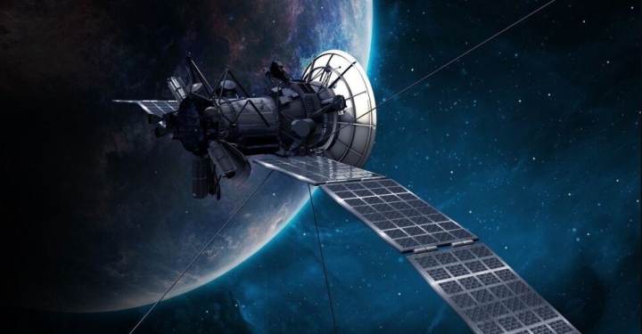 EUA detecta un ‘objeto desconocido’ dando vueltas a un satélite