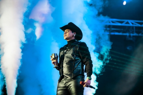 Fan paga 800 mil pesos para que Grupo Firme interprete corrido prohibido en Ciudad Ju&aacute;rez