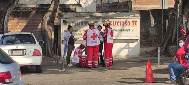 Accidente sobre carretera Cuernavaca-Tepoztlán; un motociclista herido